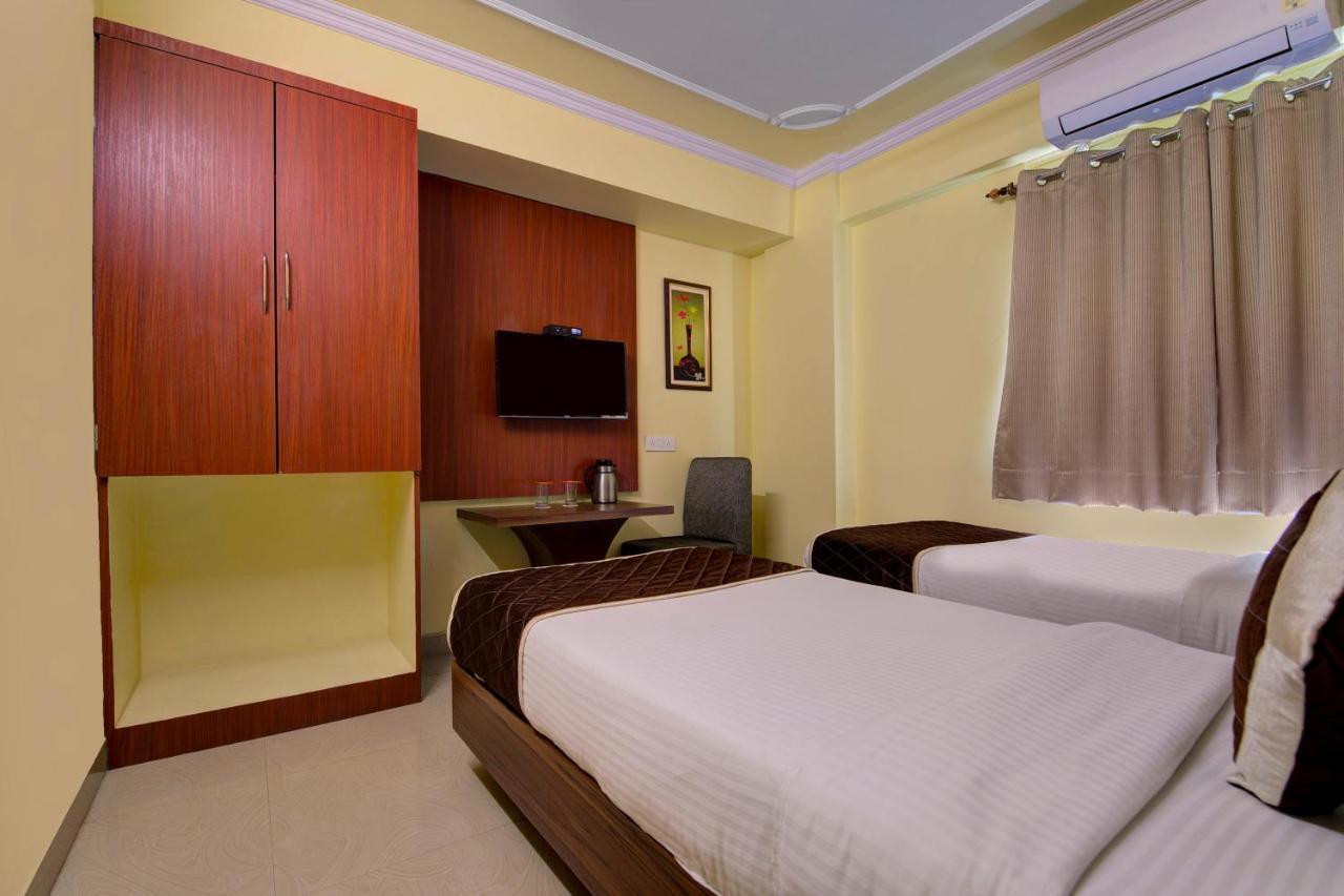 OYO 9209 Hotel Garden Villa Patna  Buitenkant foto